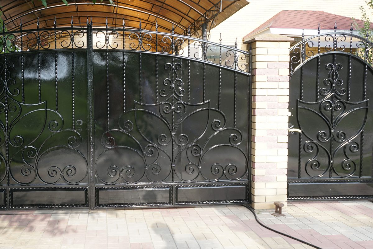 Ворота частного дома -  Полисан